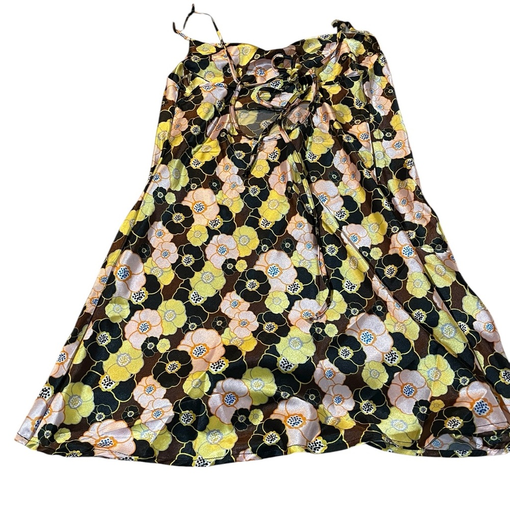 Chic Floral Mini Dress in Yellow and Brown